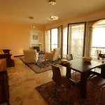 Loggia Degli Innocenti Leonardo - 2-room-flat Апартаменты *