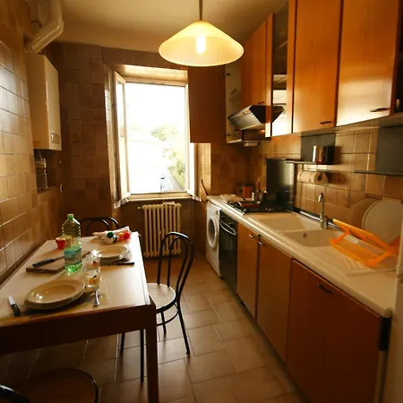 Lägenhet Loggia Degli Innocenti Leonardo - 2-room-flat *
