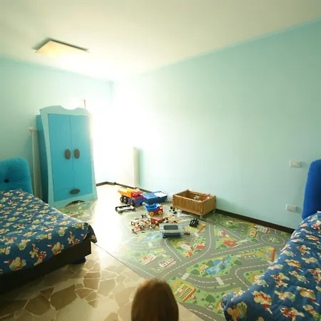 Loggia Degli Innocenti Leonardo - 2-room-flat * Verbania