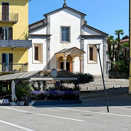 Loggia Degli Innocenti Leonardo - 2-room-flat アパート ヴェルバーニア