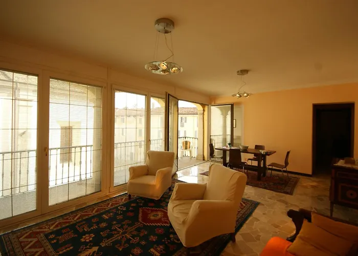 Апартаменты Loggia Degli Innocenti Leonardo - 2-room-flat *