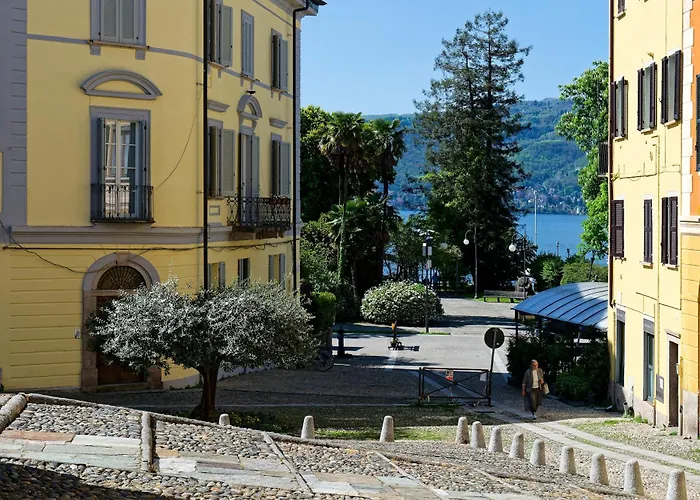 Апартаменты Loggia Degli Innocenti Leonardo - 2-room-flat Вербания